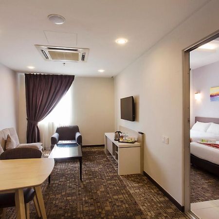 Amansari Hotel Nusajaya Nusajaya  Buitenkant foto