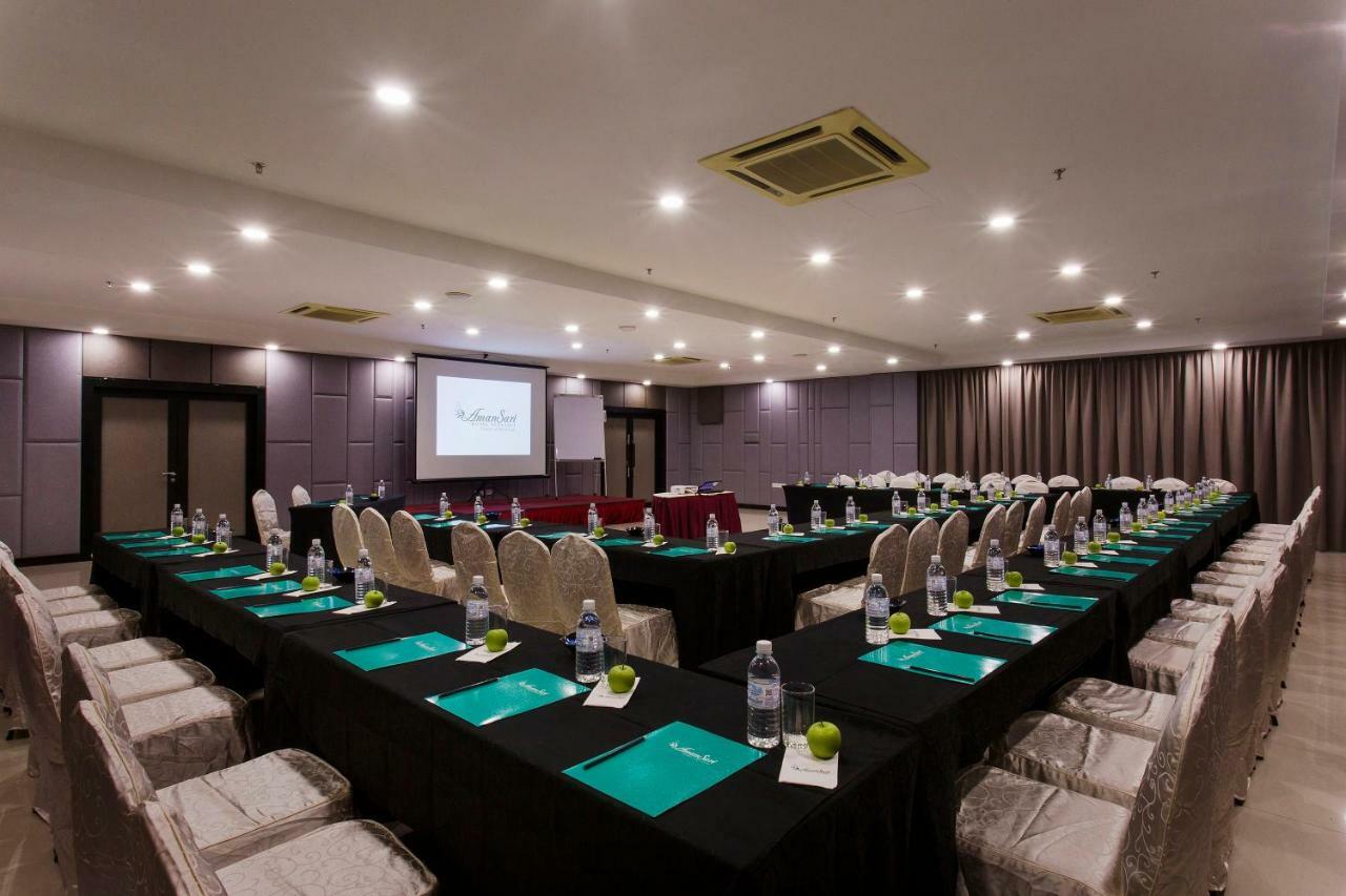 Amansari Hotel Nusajaya Nusajaya  Buitenkant foto