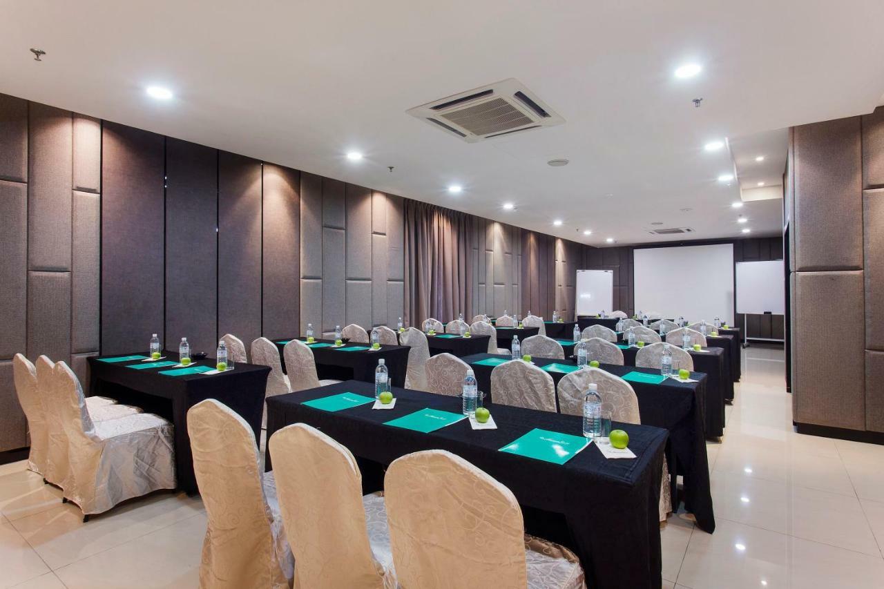 Amansari Hotel Nusajaya Nusajaya  Buitenkant foto