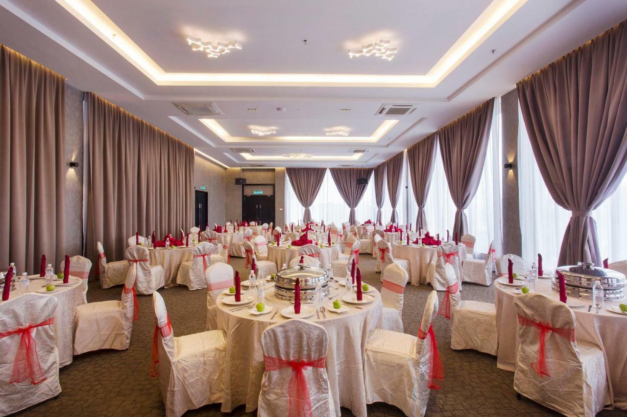 Amansari Hotel Nusajaya Nusajaya  Buitenkant foto